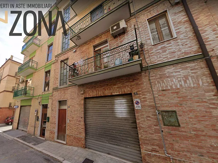 Immagine 1 di Appartamento in vendita  in Via Ugo la Malfa a Lucera