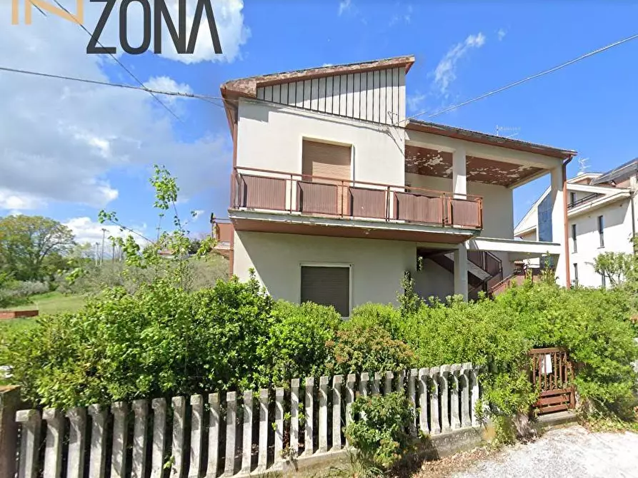 Immagine 1 di Casa indipendente in vendita  in Frazione Morge Basse a Campli