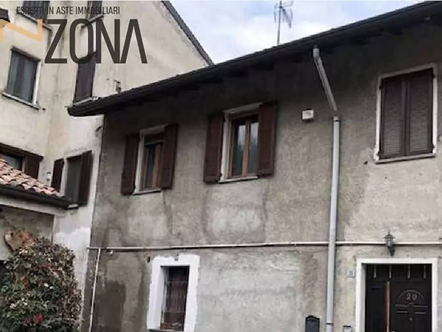 Immagine 1 di Appartamento in vendita  in Via Molino Bistorgio a Verano Brianza