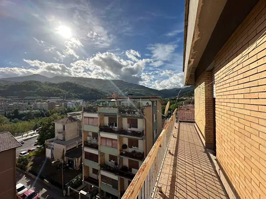 Immagine 1 di Appartamento in vendita  in Via Marcacci a Montorio Al Vomano