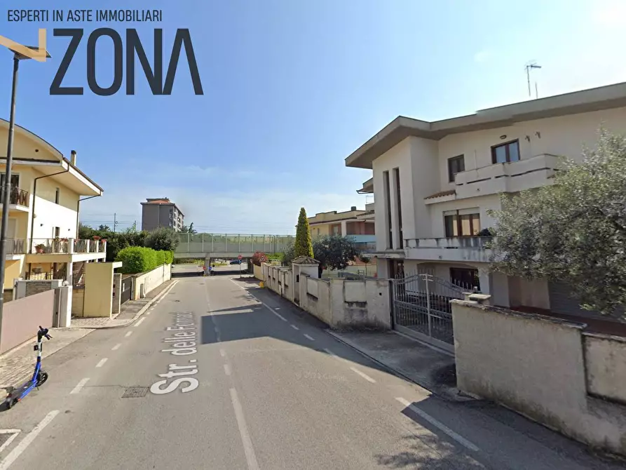 Immagine 1 di Appartamento in vendita  in Str. delle Fornaci a Pescara