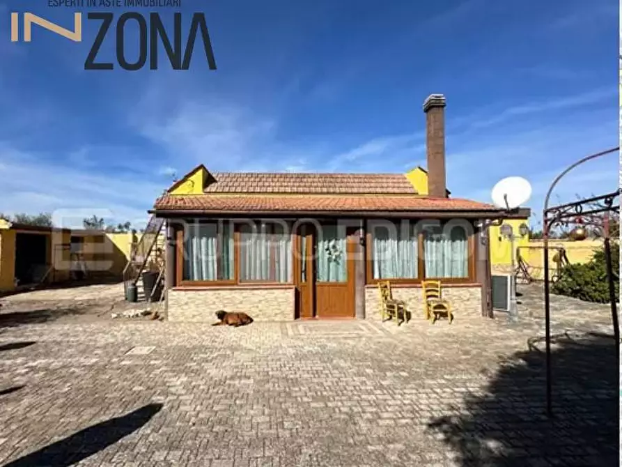 Immagine 1 di Casa indipendente in vendita  in Via Ascoli Satriano a Foggia