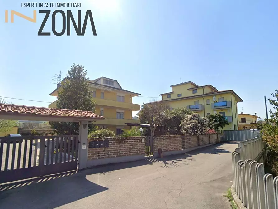Immagine 1 di Casa indipendente in vendita  in Via Gran Sasso a Manoppello