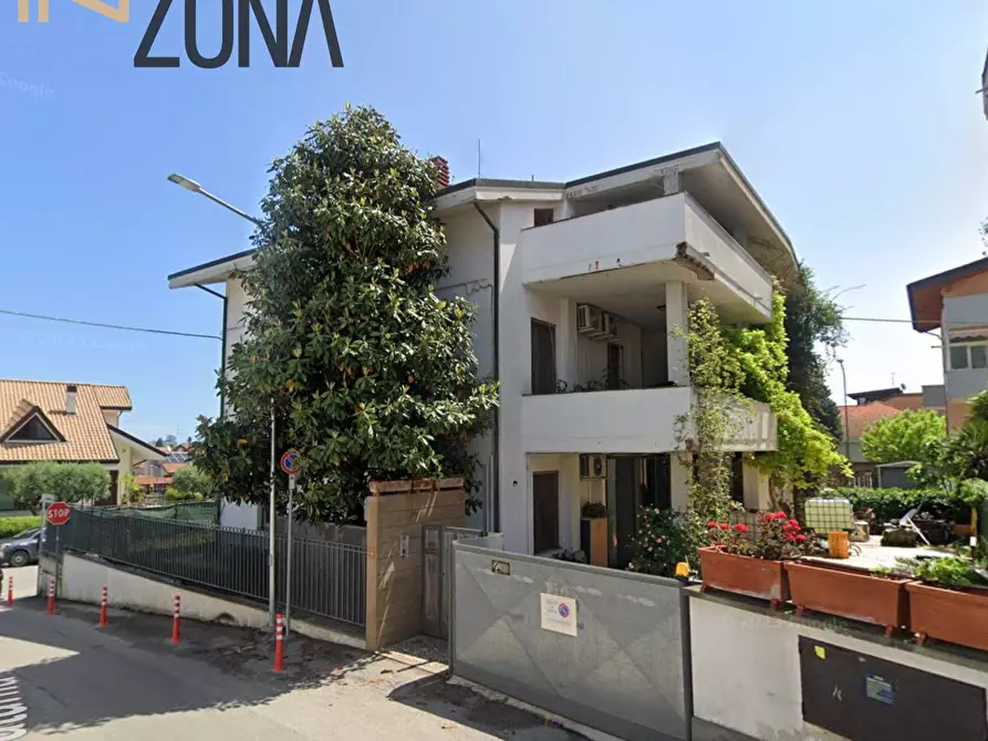 Immagine 1 di Appartamento in vendita  in Via Catania a Brittoli