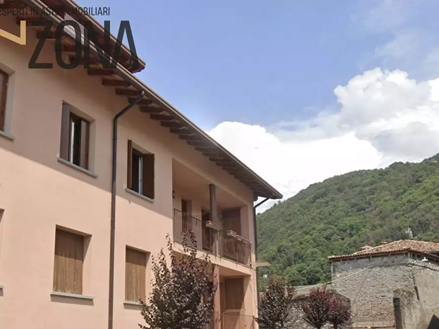 Immagine 1 di Appartamento in vendita  in VIA CASTELLO a Angolo Terme