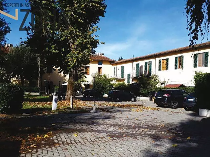 Immagine 1 di Appartamento in vendita  in Via Oreste Cinelli a Signa