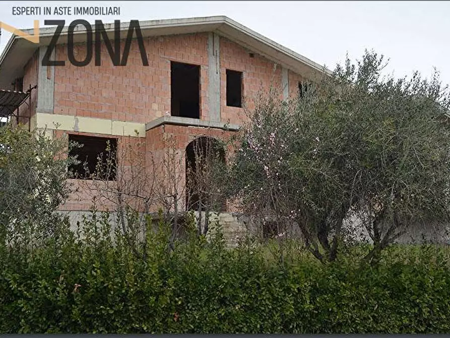 Immagine 1 di Casa indipendente in vendita  in Contrada Pignotto a Ancarano