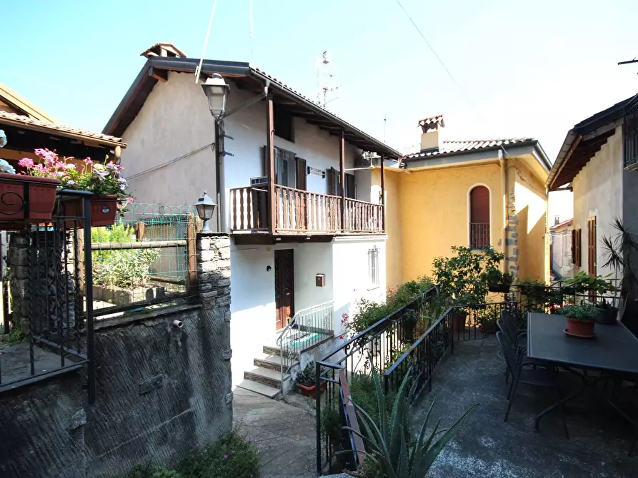 Immagine 1 di Rustico / casale in vendita  in Via Monte Giove a Cannobio