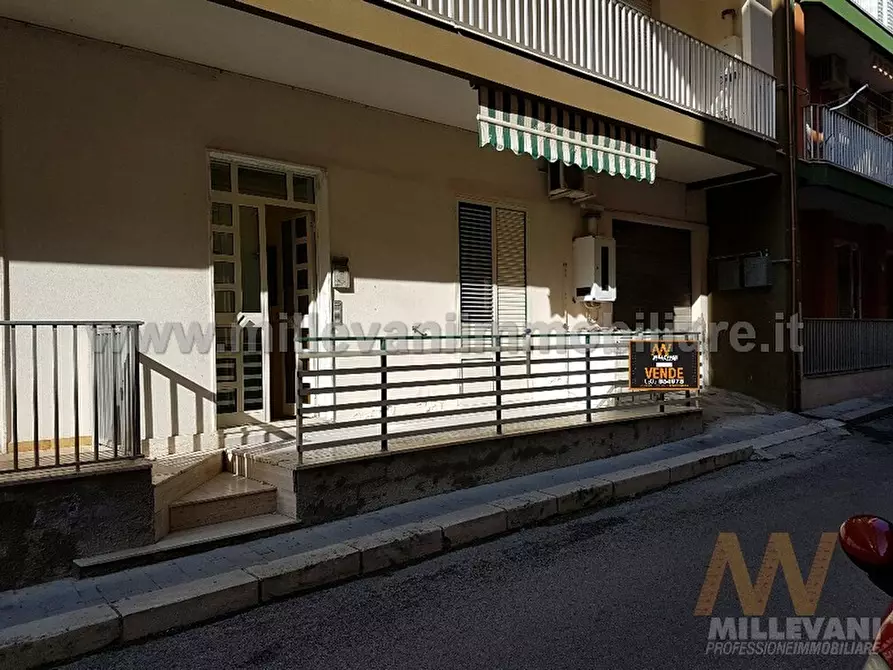 Immagine 1 di Appartamento in vendita  in via canada a Pozzallo