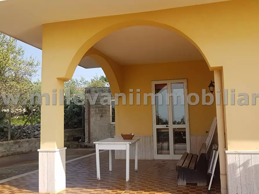 Immagine 1 di Villa in vendita  in Scicli - C.da Guardiola a Scicli
