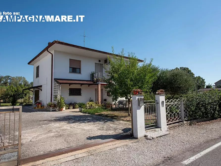 Immagine 1 di Casa indipendente in vendita  in via vicolo Po a Riva Del Po