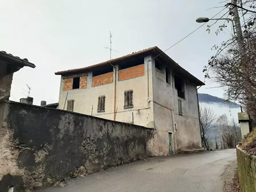 Immagine 1 di Rustico / casale in vendita  in Viale Via della fonte a Anfo