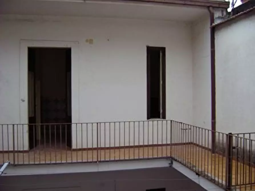 Immagine 1 di Appartamento in vendita  in Via Ottavio Rinaldi a Capua