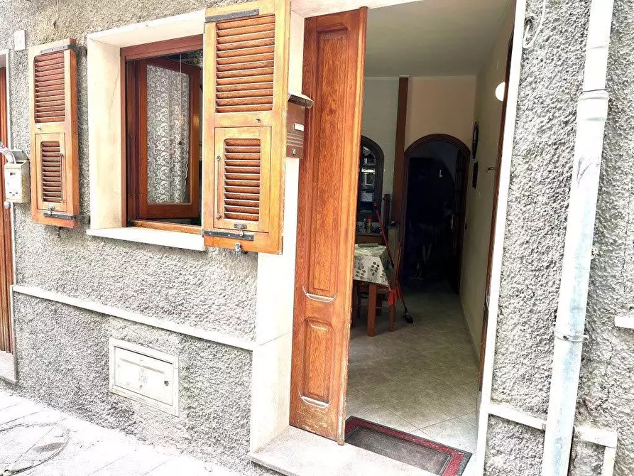 Immagine 1 di Appartamento in vendita  in Via Garibaldi a Carloforte