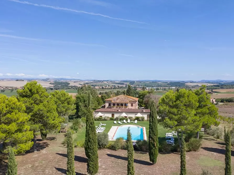 Immagine 1 di Villa in vendita  a Monteroni D'arbia