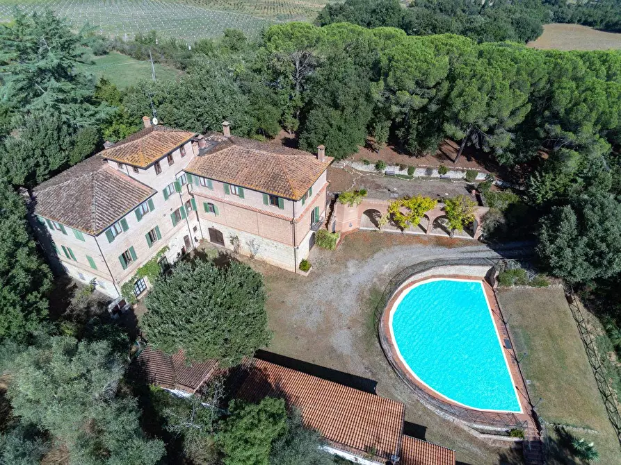 Immagine 1 di Villa in vendita  in Via Le Rimembranze a Murlo
