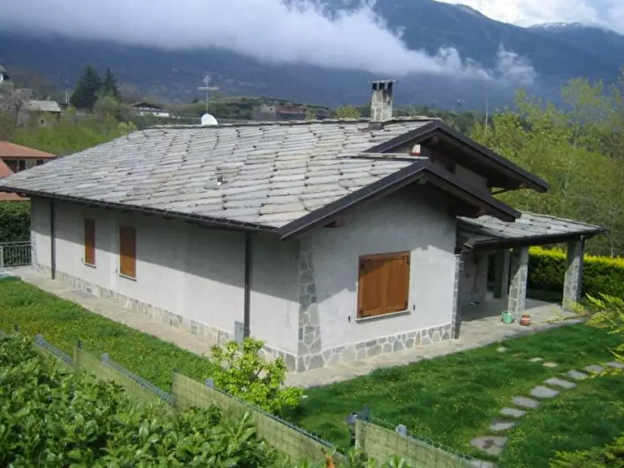 Immagine 1 di Villa in vendita  in frazione San Giuseppe a Borgone Susa
