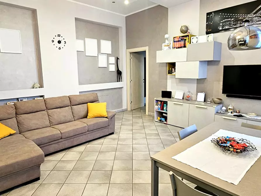 Immagine 1 di Appartamento in vendita  in VIA MAZZE' a Chivasso