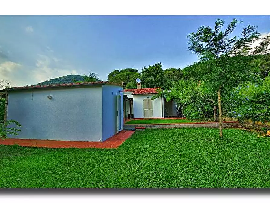 Immagine 1 di Villa in vendita  in Nisporto a Rio