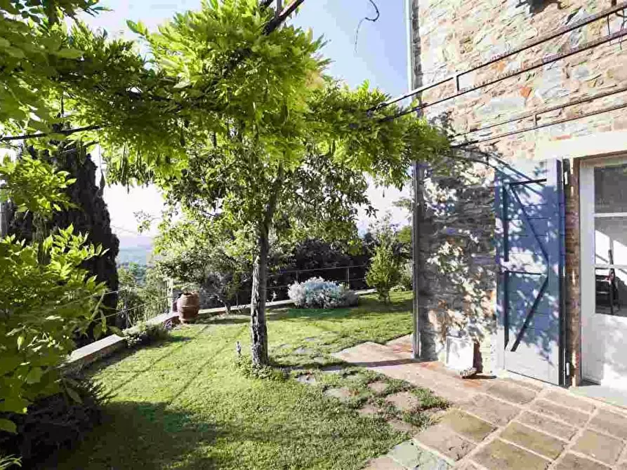 Immagine 1 di Villa in vendita  in VIA CESARE BATTISTI a Campagnatico