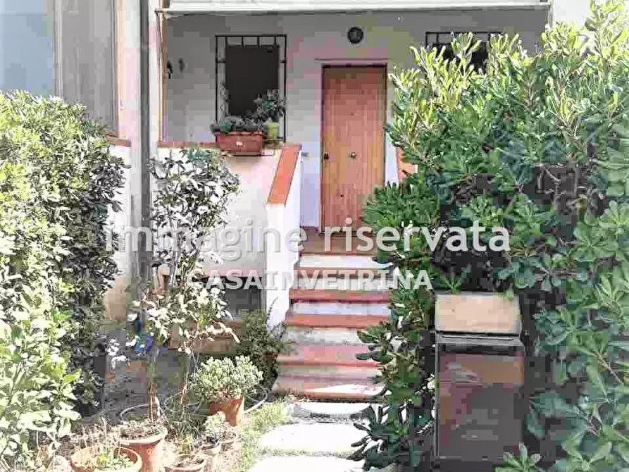 Immagine 1 di Villa in vendita  in VIA CIPRO a Grosseto