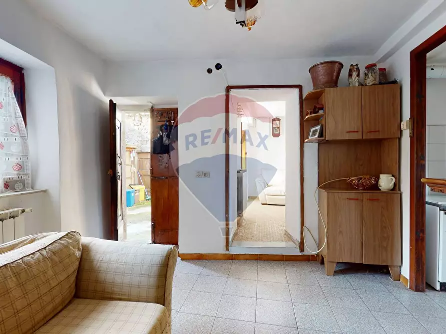 Immagine 1 di Casa indipendente in vendita  in Via Rughe a Fabbriche Di Vergemoli