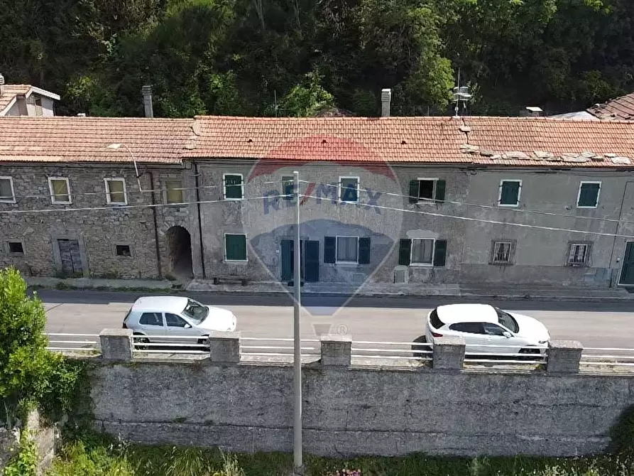 Immagine 1 di Casa indipendente in vendita  in Via Ugliancaldo a Casola In Lunigiana