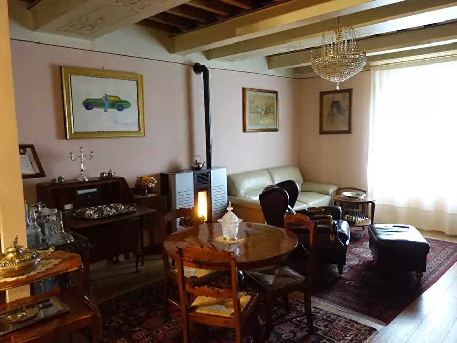 Immagine 1 di Appartamento in vendita  in PIAZZA GARIBALDI a Bibbiena