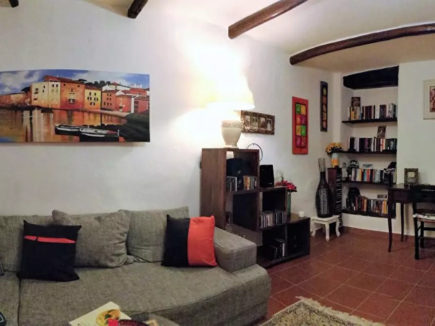 Immagine 1 di Villa in vendita  in Via Montanara a Gavorrano