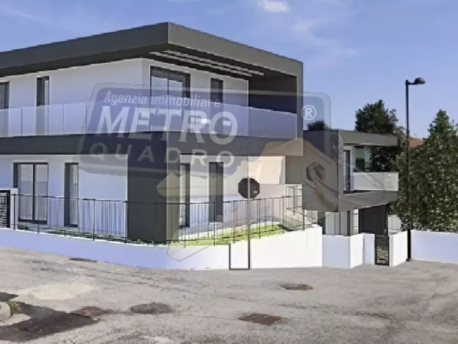 Immagine 1 di Casa indipendente in vendita  in PIAZZA MORO a Santorso