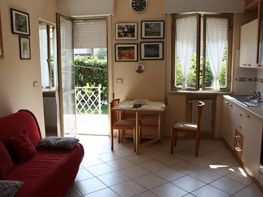 Immagine 1 di Appartamento in vendita  in via San Leonardo a Massa