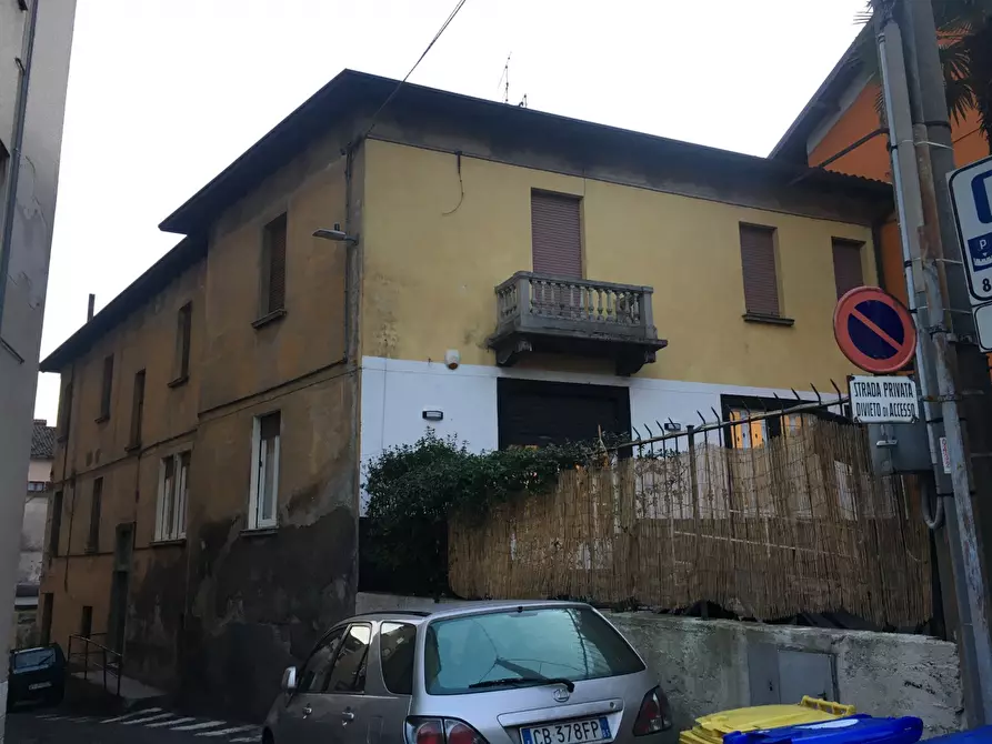 Immagine 1 di Palazzo in vendita  in Piazza Garibaldi a Gardone Val Trompia