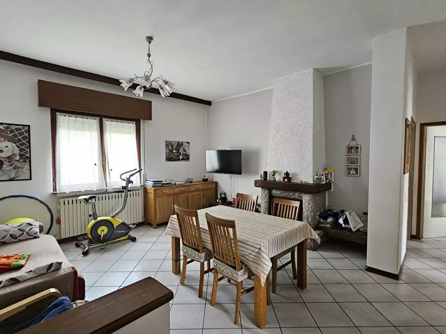 Immagine 1 di Appartamento in vendita  in Via Italia a Arcene