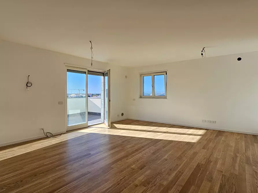 Immagine 1 di Appartamento in vendita  in Viale De Gasperi a Treviglio
