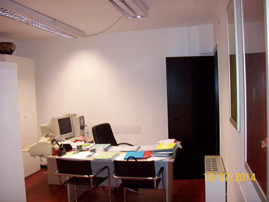 Immagine 1 di Ufficio in affitto  a San Giuliano Terme