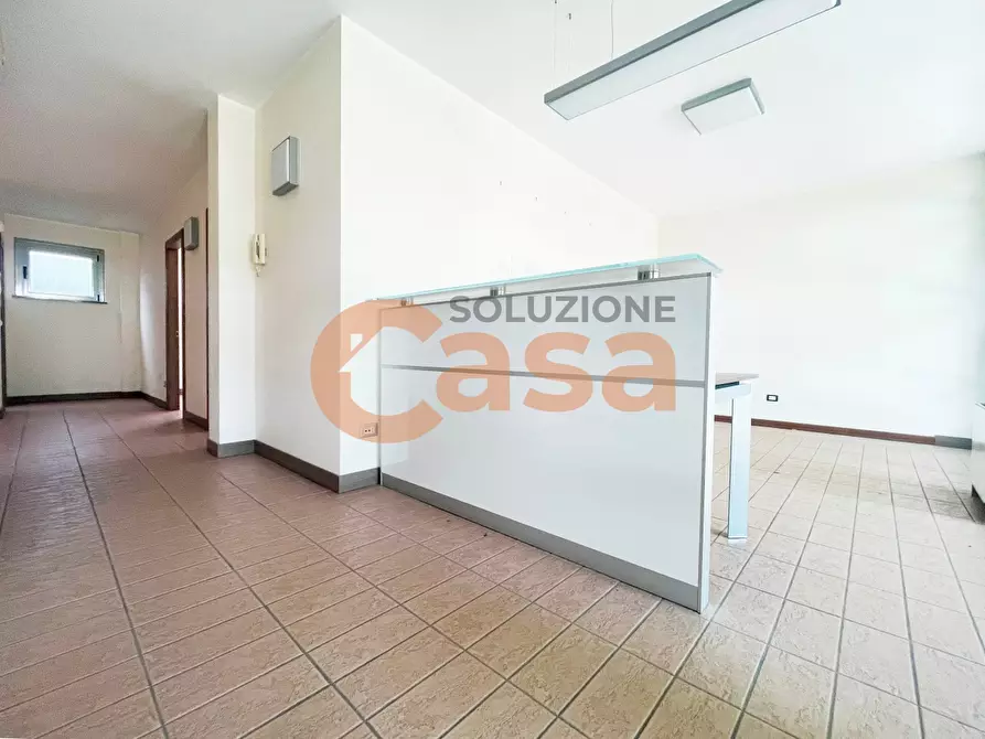 Immagine 1 di Ufficio in affitto  in Via IV Novembre a Piacenza