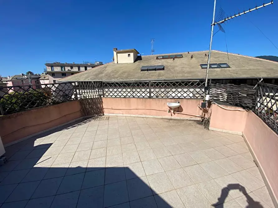 Immagine 1 di Appartamento in vendita  a Rapallo