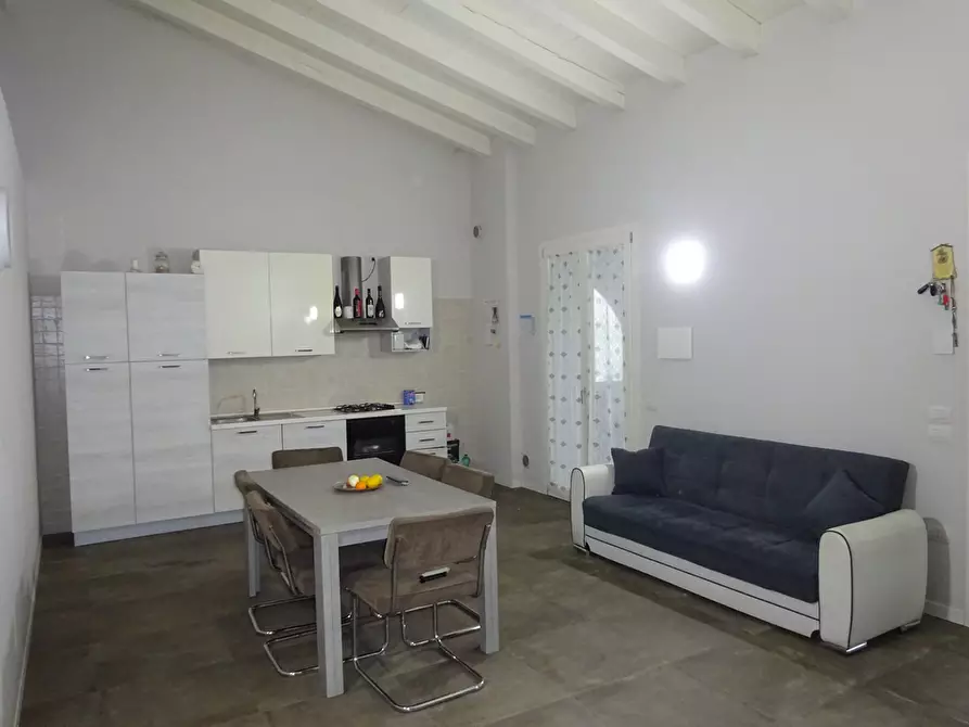 Immagine 1 di Appartamento in vendita  in VIA ROMA a Adro