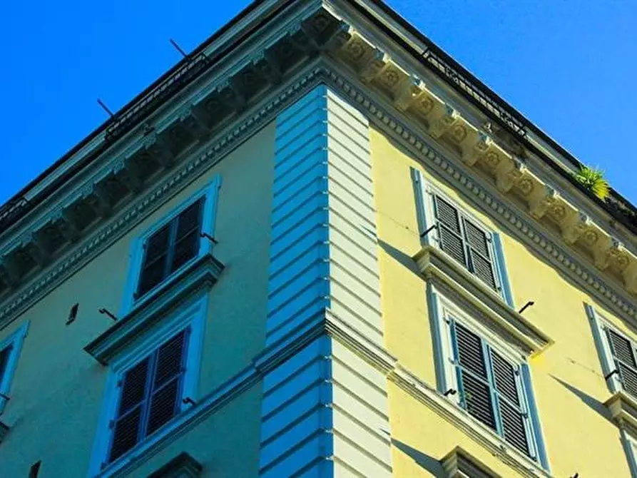 Immagine 1 di Palazzo in vendita  in Via Luigi Rizzo a Roma