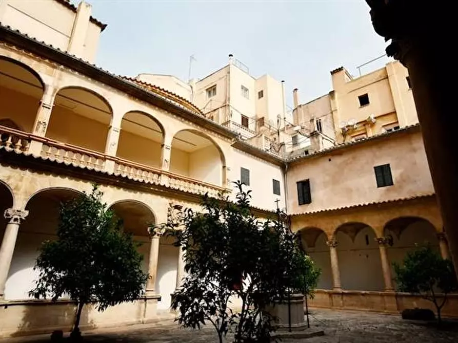 Immagine 1 di Palazzo in vendita  in Viale Giuseppe Mazzini a Roma