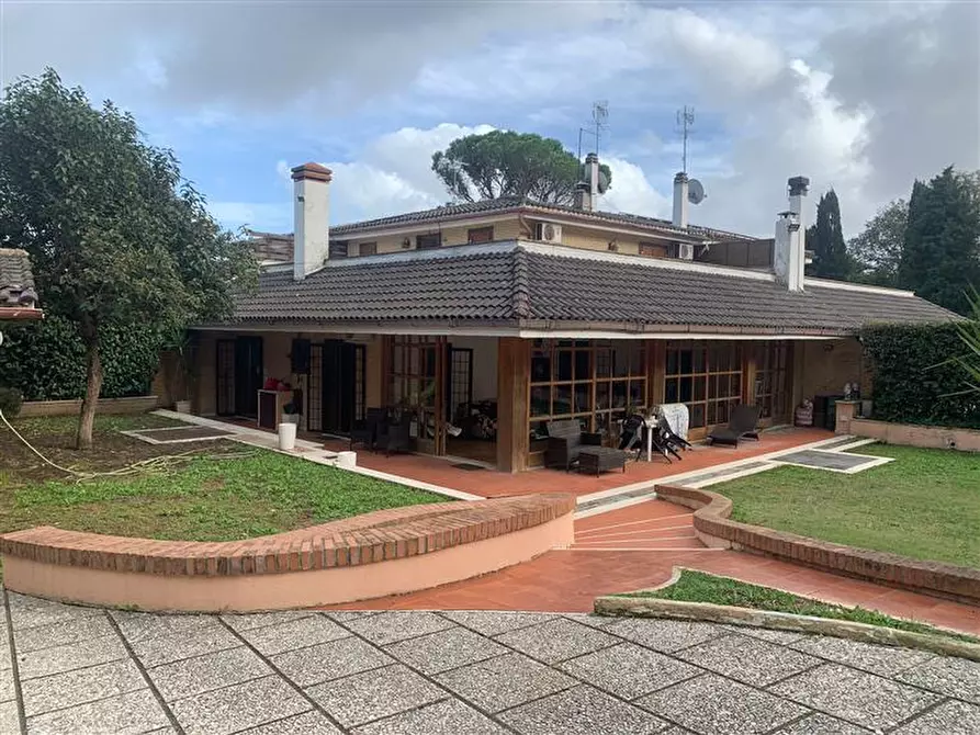 Immagine 1 di Villa in vendita  in Via Montefiore a Canale Monterano