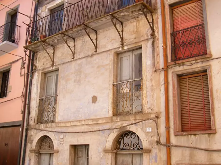 Immagine 1 di Casa indipendente in vendita  in via roma a Santu Lussurgiu
