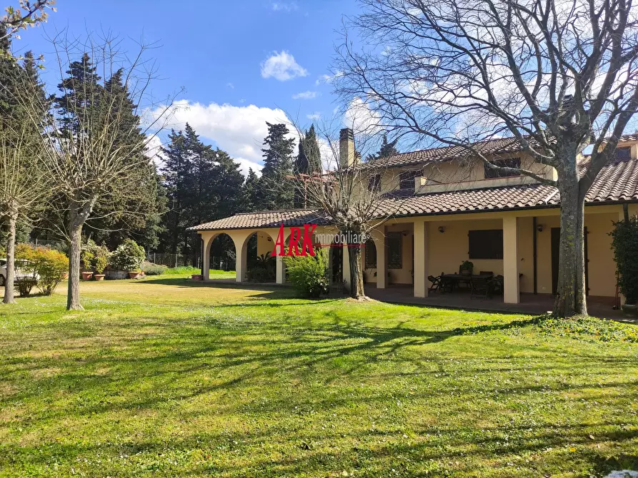 Immagine 1 di Villa in vendita  in via poggio dei colli a Carmignano