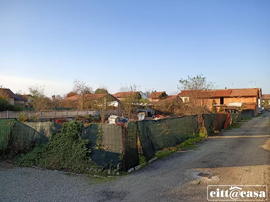 Immagine 1 di Terreno edificabile in vendita  in Via Pietro Berra a Chivasso