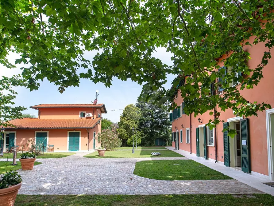 Immagine 1 di Villa in affitto  in Via Spirito Santo a Pietrasanta