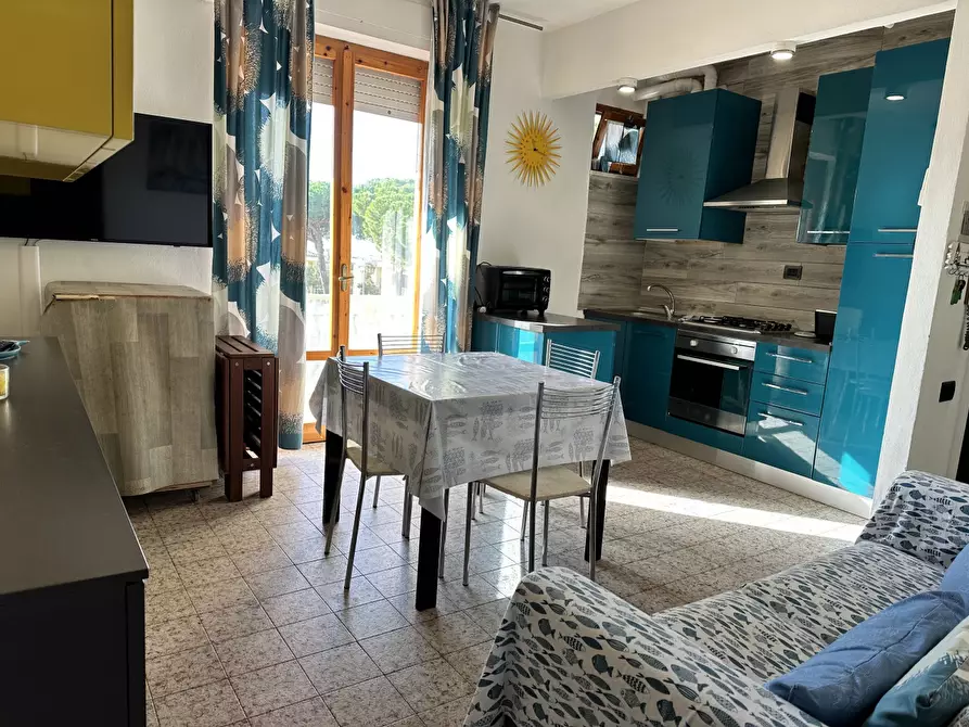 Immagine 1 di Appartamento in vendita  in Via Isola di Malta a Follonica