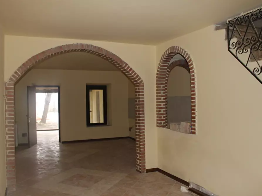 Immagine 1 di Casa indipendente in vendita  in via San Martino a Castello D'agogna
