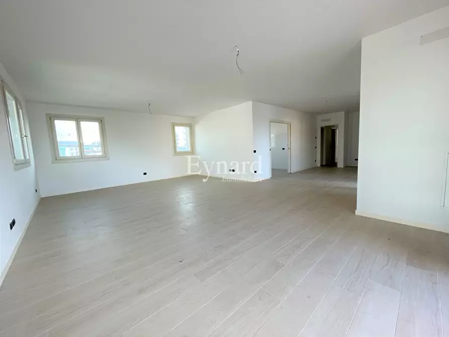 Immagine 1 di Appartamento in vendita  a Bergamo