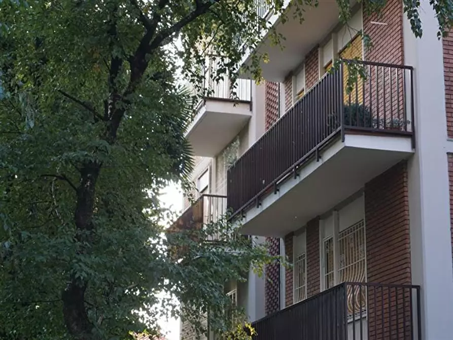 Immagine 1 di Appartamento in vendita  in ARIOSTO VIA N a Novate Milanese