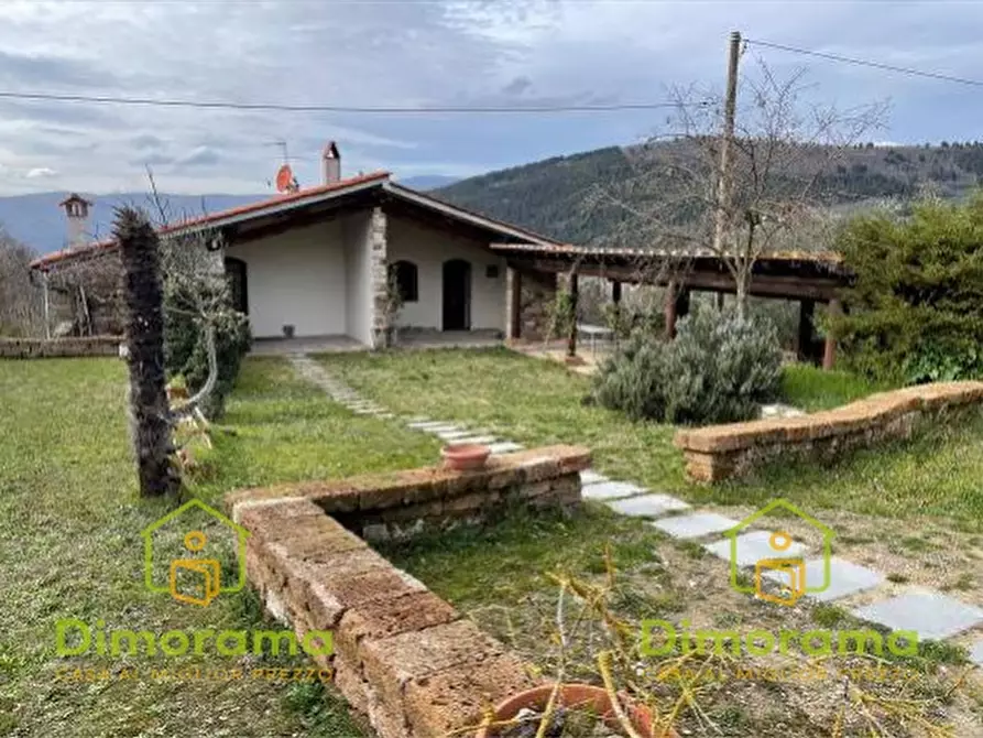 Immagine 1 di Villa in vendita  in via di Baroncoli 7/B a Calenzano